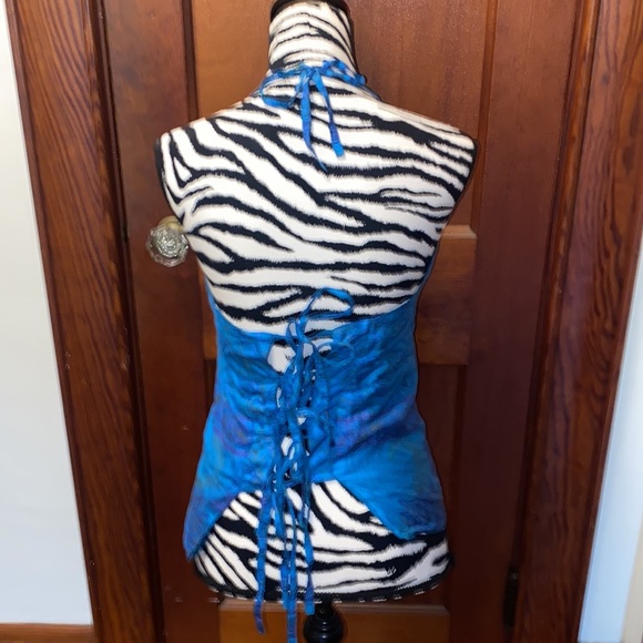 Advance Apparels blue and purple Paisley halter top 100% silk made in India - Picture 4 of 6